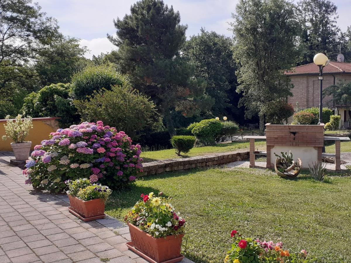 Hotel Residence Sant'Uberto Роккастрада Экстерьер фото